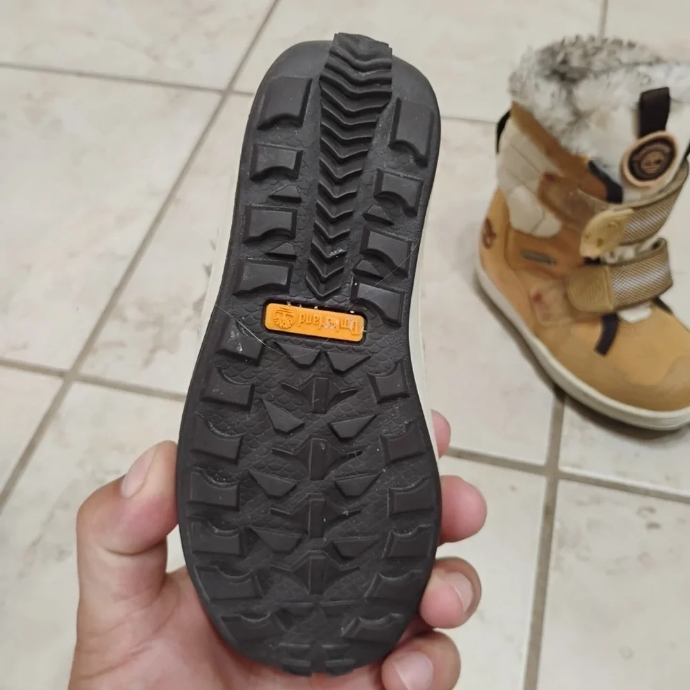 Timberland Kids Winter Boots with Faux Fur Lining Size 8